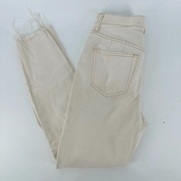 We The Free White Straight Leg Cutoff Distressed Jeans - Picture 2 of 5